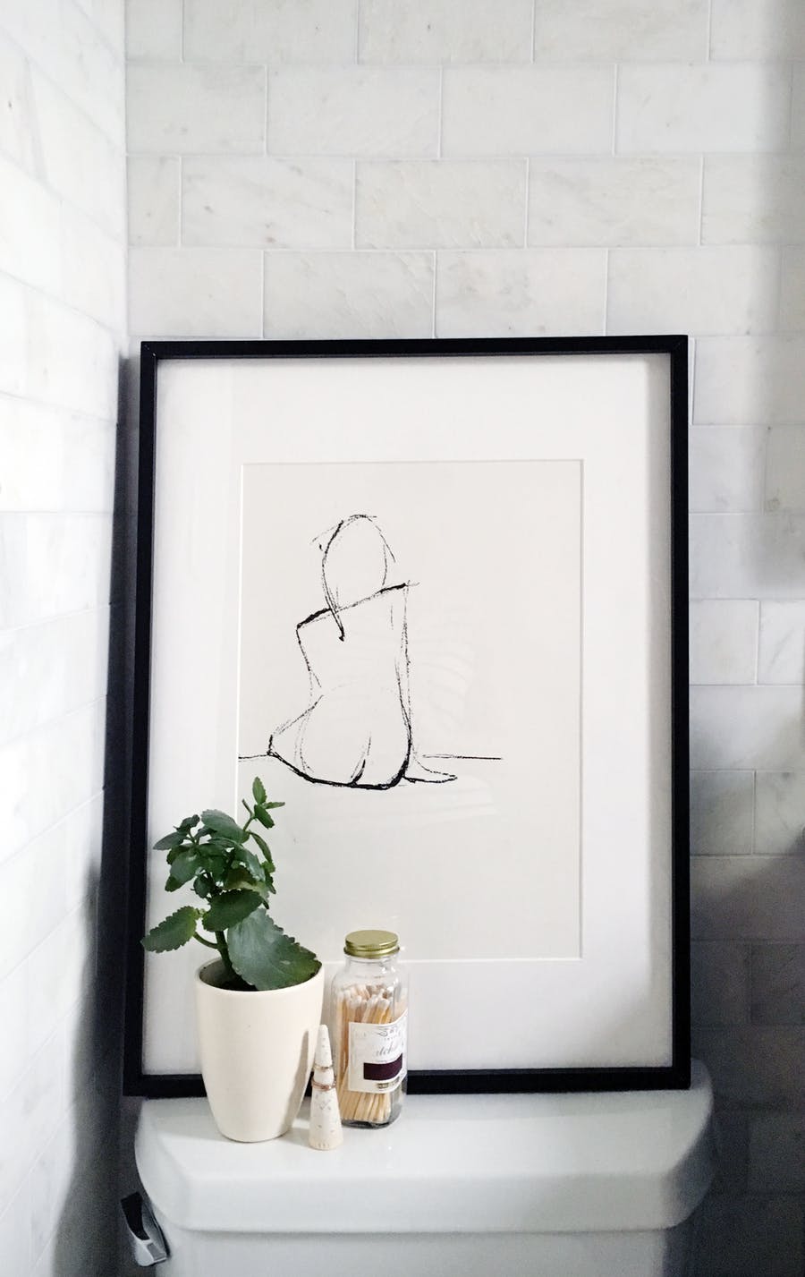 Lucy Loves This How To Display Art in your Home