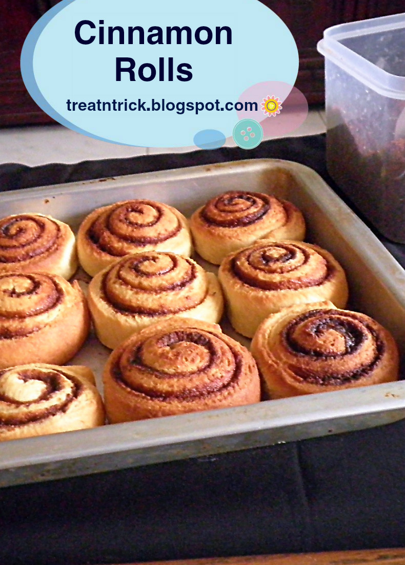 TREAT & TRICK CINNAMON ROLLS