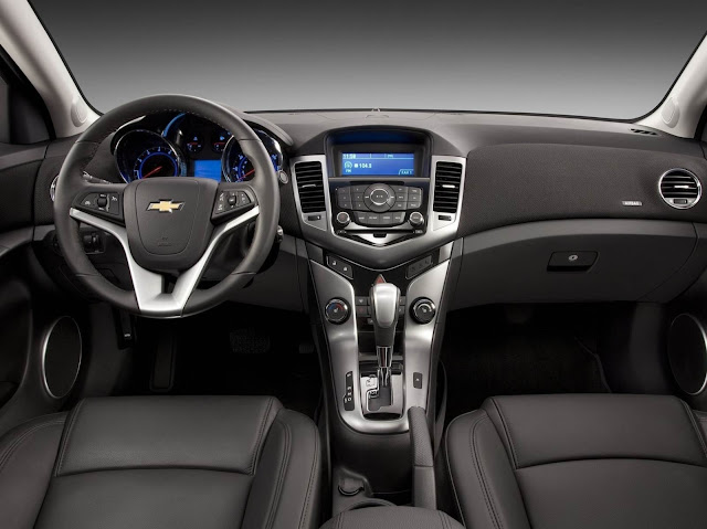 GM Cruze Sport6 Automático - interior