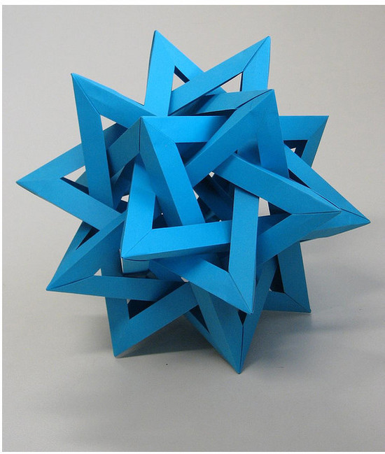 Seni Origami  ala Kerajinan  dari  koran dan kertas  bekas 