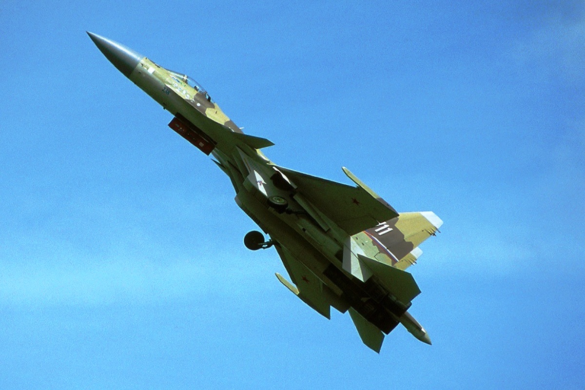 Sukhoi Su-37 Flanker-F (Two) aircraft photo gallery | AirSkyBuster