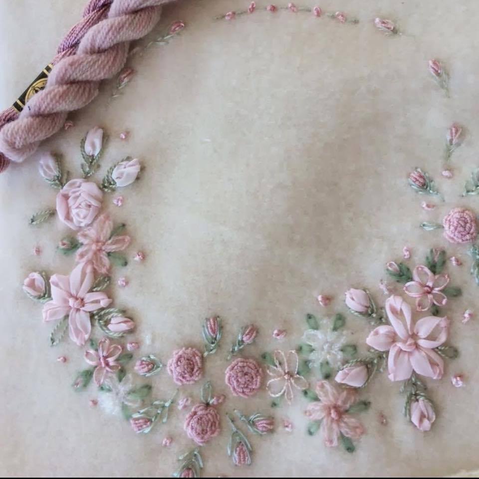 The Bluebirds are Nesting... The Christmas Challenge. Grub Roses. Part 2.