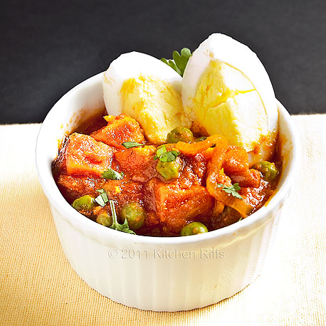 Sweet Potatoes in TOmato Curry Sauce with Hard-Boiled Eggs