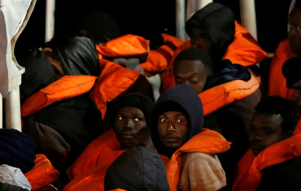  Crise migratoire : Malte a affrété des navires privés pour renvoyer les embarcations de migrants vers la Libye 