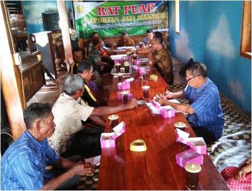 Hadiri Arisan Gapoktan, Babinsa Jatitengah Sampaikan Tentang Pancasila Hadiri Arisan Gapoktan, Babinsa Jatitengah Sampaikan Tentang Pancasila