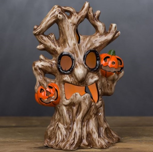 The Spooky Vegan Sneak Peek Halloween 2018 At Cracker Barrel