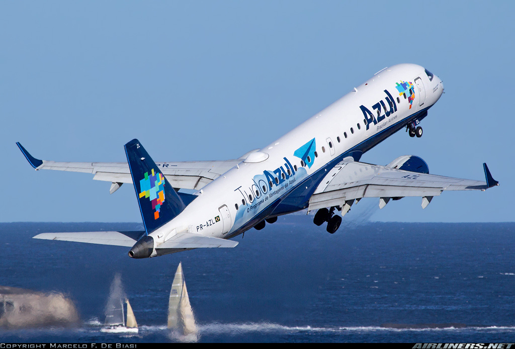 Avião da Azul teria sido por UFO em janeiro Avião da Azul teria sido por UFO em janeiro
