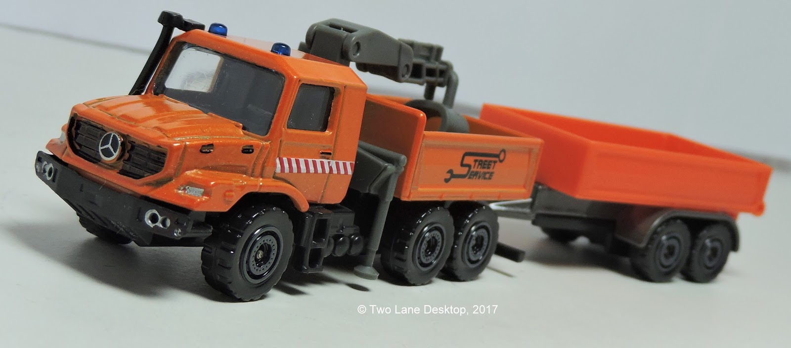 majorette mercedes truck