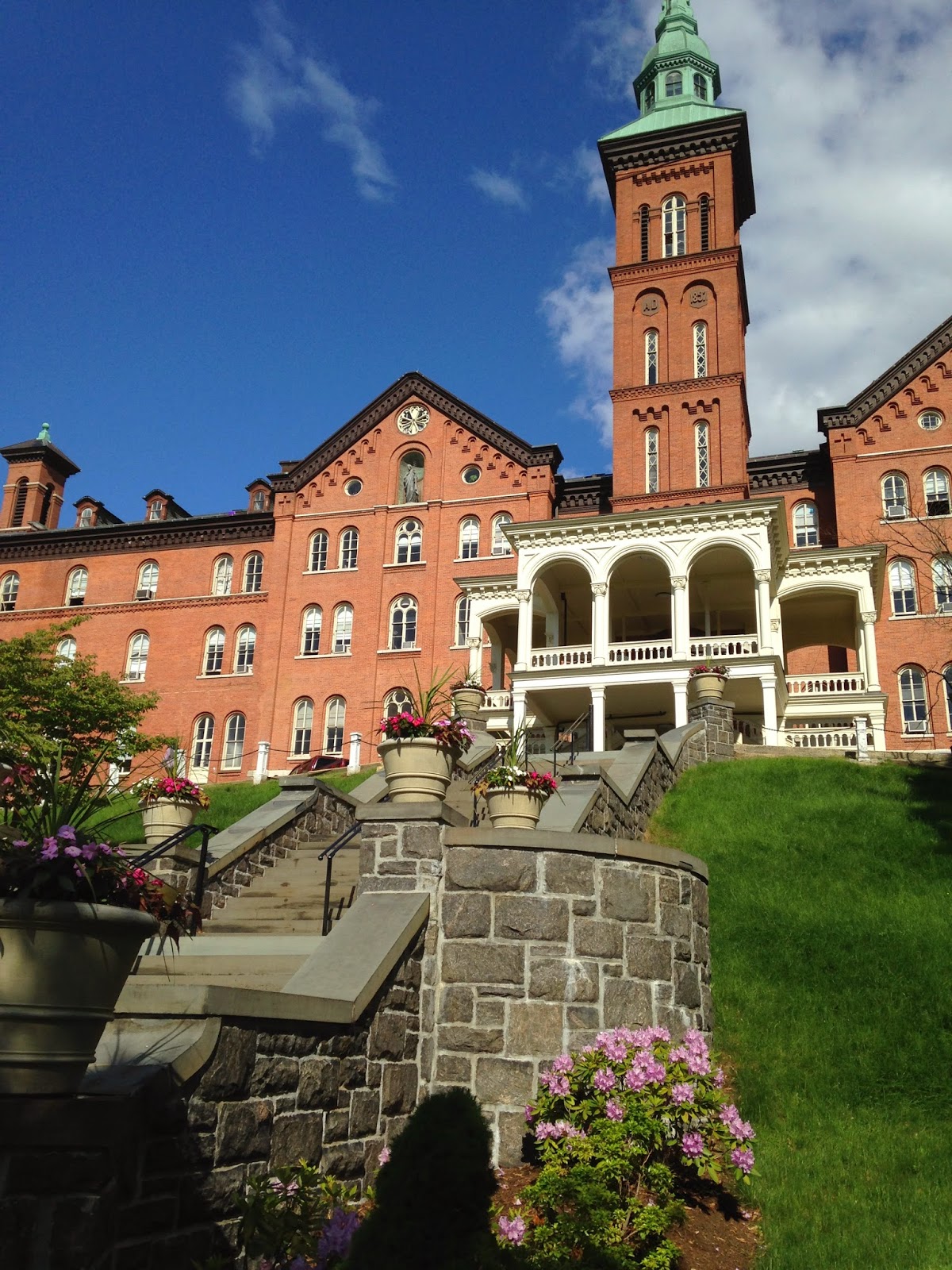 travels: College of Mount St. Vincent on Hudson, North Riverdale, Bronx