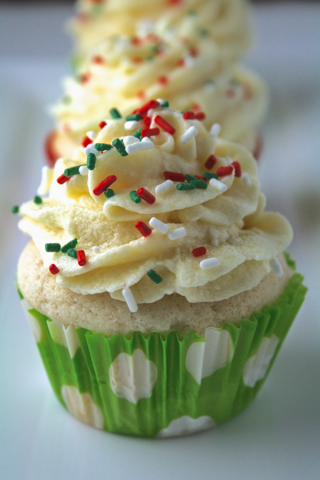 Oregon Transplant Vanilla Cupcakes with Whipped Eggnog Frosting