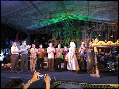 PEMBUKAAN  SERAWUNG SENI SANGIRAN INTERNASIONAL FESTIVAL SEGORO GUNUNG SRI TANDUR 2017