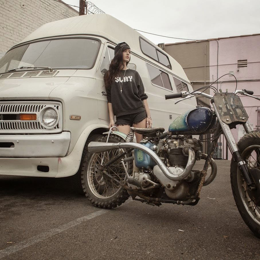 El Corra Motors outtakes Hell On Wheels 2015 calendar