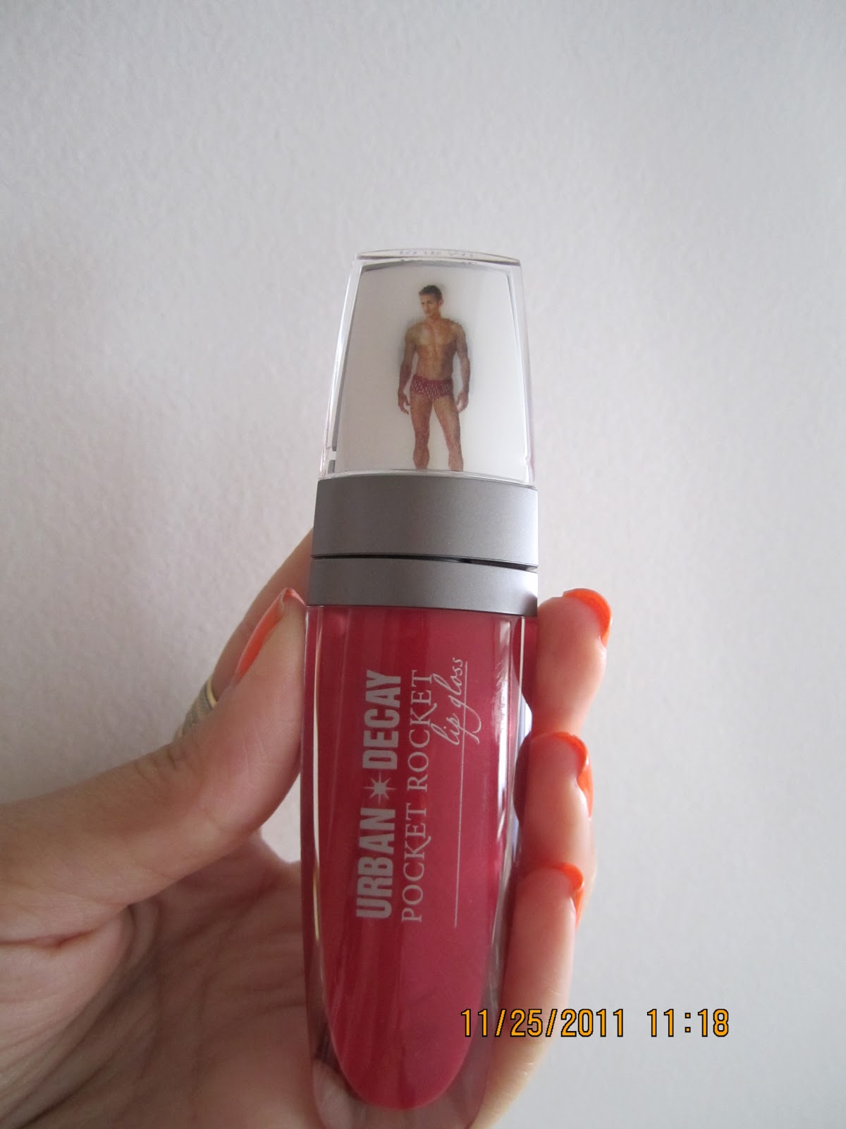 Minha vizinha me contou... Pocket Rocket Lip Gloss Urban Decay