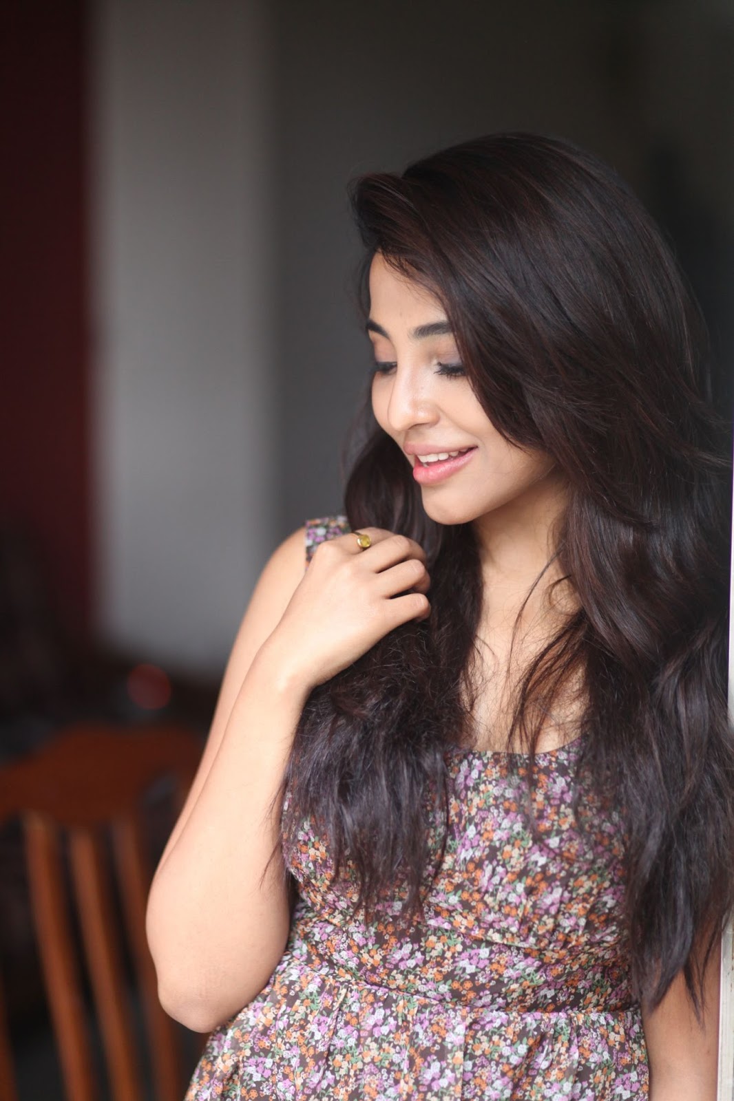 Parvathy Nair Background / Android, Yennai Arindhaal HD phone wallpaper |  Pxfuel, image size:1066x1600
