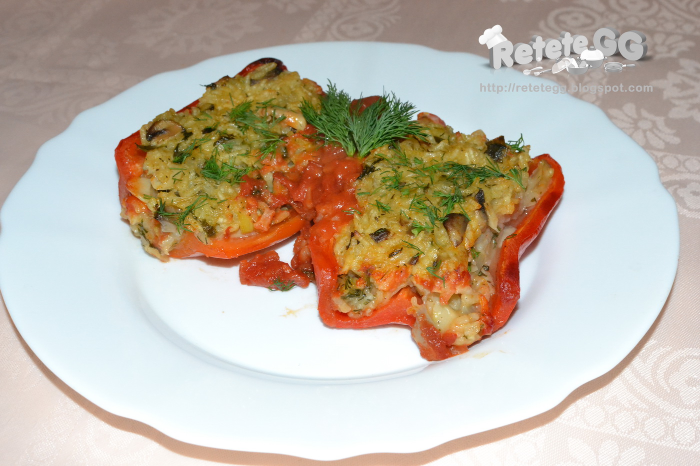 Retete gustoase si garnisite Ardei umpluti cu orez si ciuperci