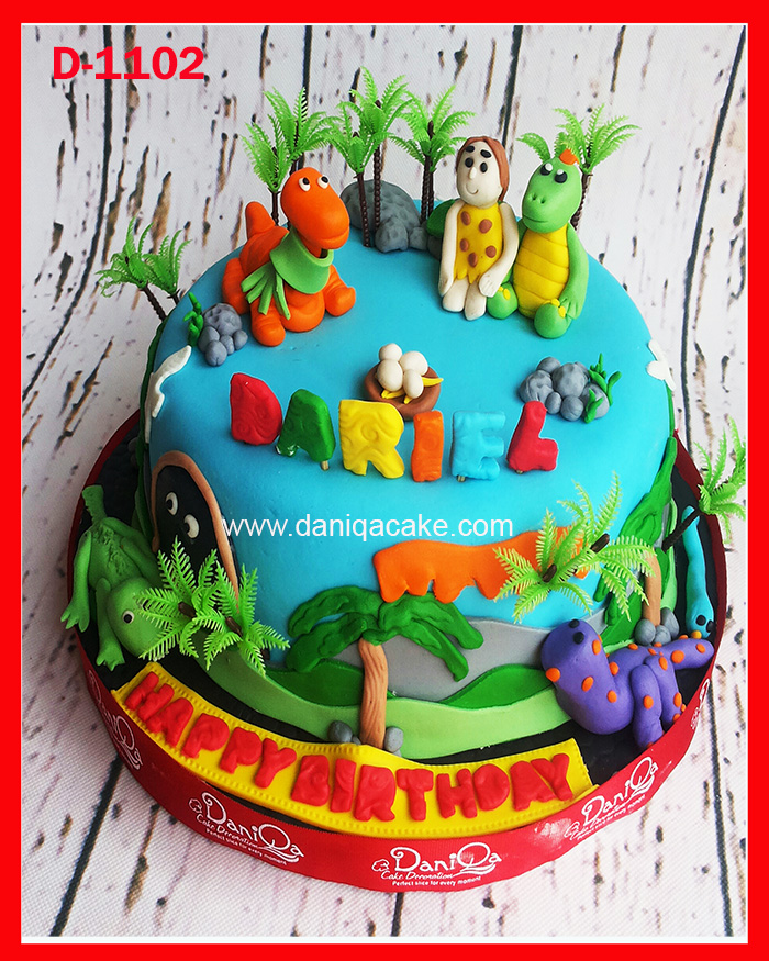 Sweety by Daniqa Dinosaurus Birthday Cake