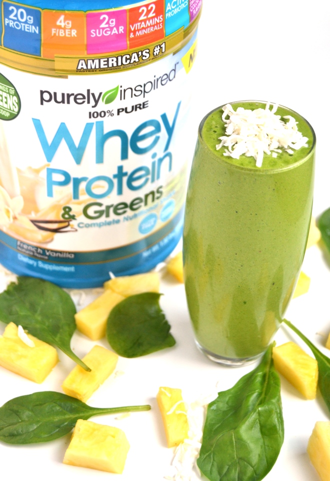 Piña Colada Green Smoothie is ready in 2 minutes and tastes delicious with fresh pineapple, coconut, frozen banana, spinach and protein for a refreshing beverage! www.nutritionistreviews.com