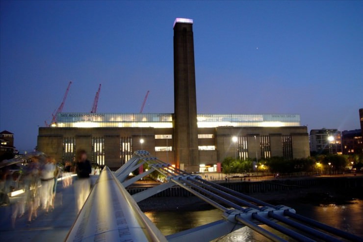 9. Tate Modern - Top 10 Things to See and Do in London, England