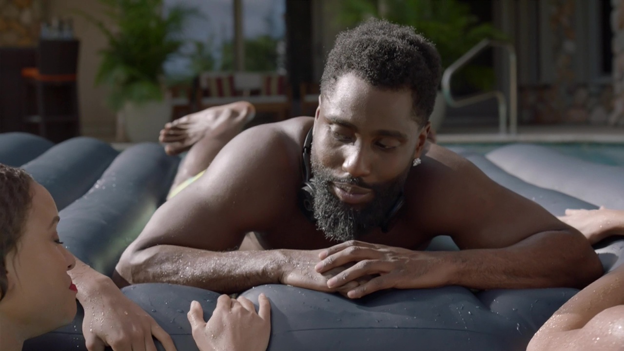 John David Washington shirtless in Ballers 2-06 "Saturdaze" .