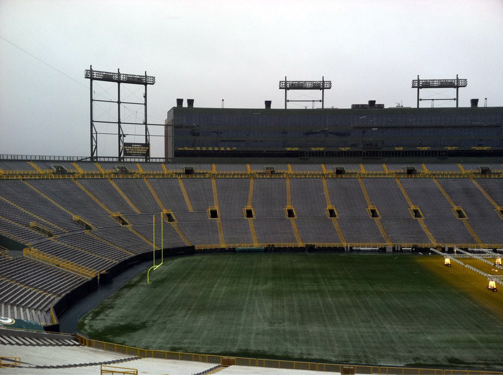 PACKERVILLE, U.S.A. A Lot of Kicking Goin’ On