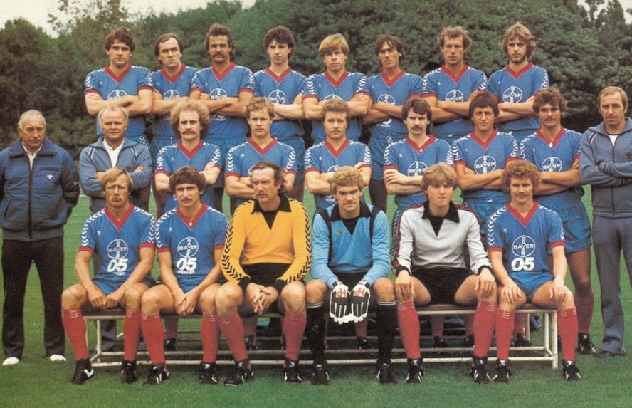 ANOTANDO FÚTBOL * BAYER UERDINGEN