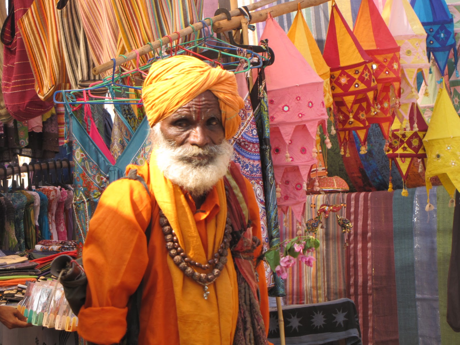 Восточный купец. Васко да гама в индии. Средневековые индийские купцы. Купцы в индии. Турция 18 век торговцы и ремесленники.