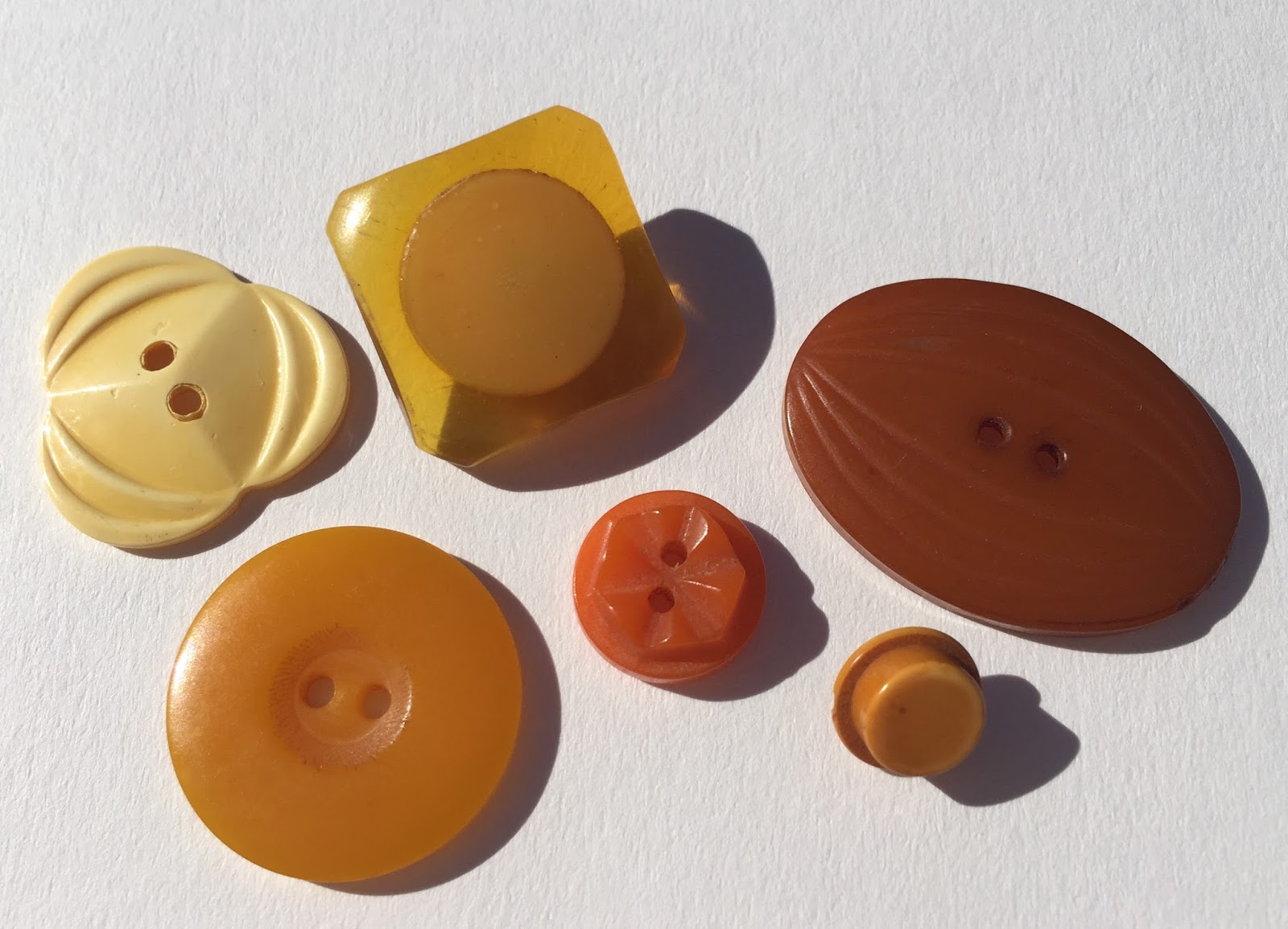 Bakelite Buttons by Sherbert McGee Bakelite vs. Fakelite