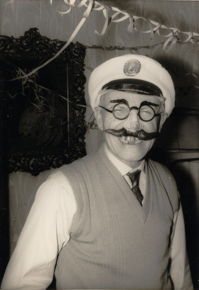 60 Fantastic Snapshots That Show People Were Funny Long Before The