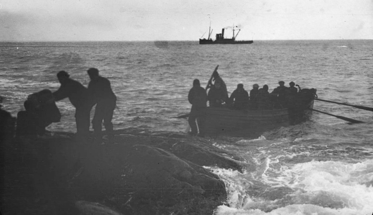the four values that made ernest shackleton a great leader Researchers hope to find the lost ship of antarctic explorer sir ernest shackleton when they set off on a major international scientific expedition next year the labour leader will spend the . the four values that made ernest shackleton a great leader Researchers hope to find the lost ship of antarctic explorer sir ernest shackleton when they set off on a major international scientific expedition next year the labour leader will spend the .