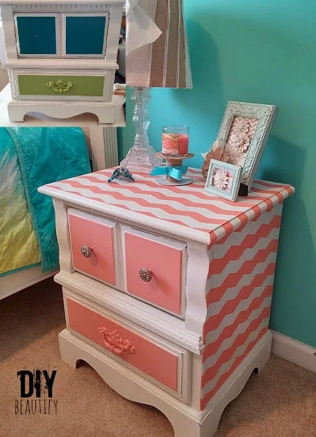 Painting perfect chevron stripes is easy when you use this awesome product! Find it and the tutorial at DIY beautify!