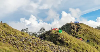 Plawangan Senaru Crater Rim 2641 meters Mt Rinjani