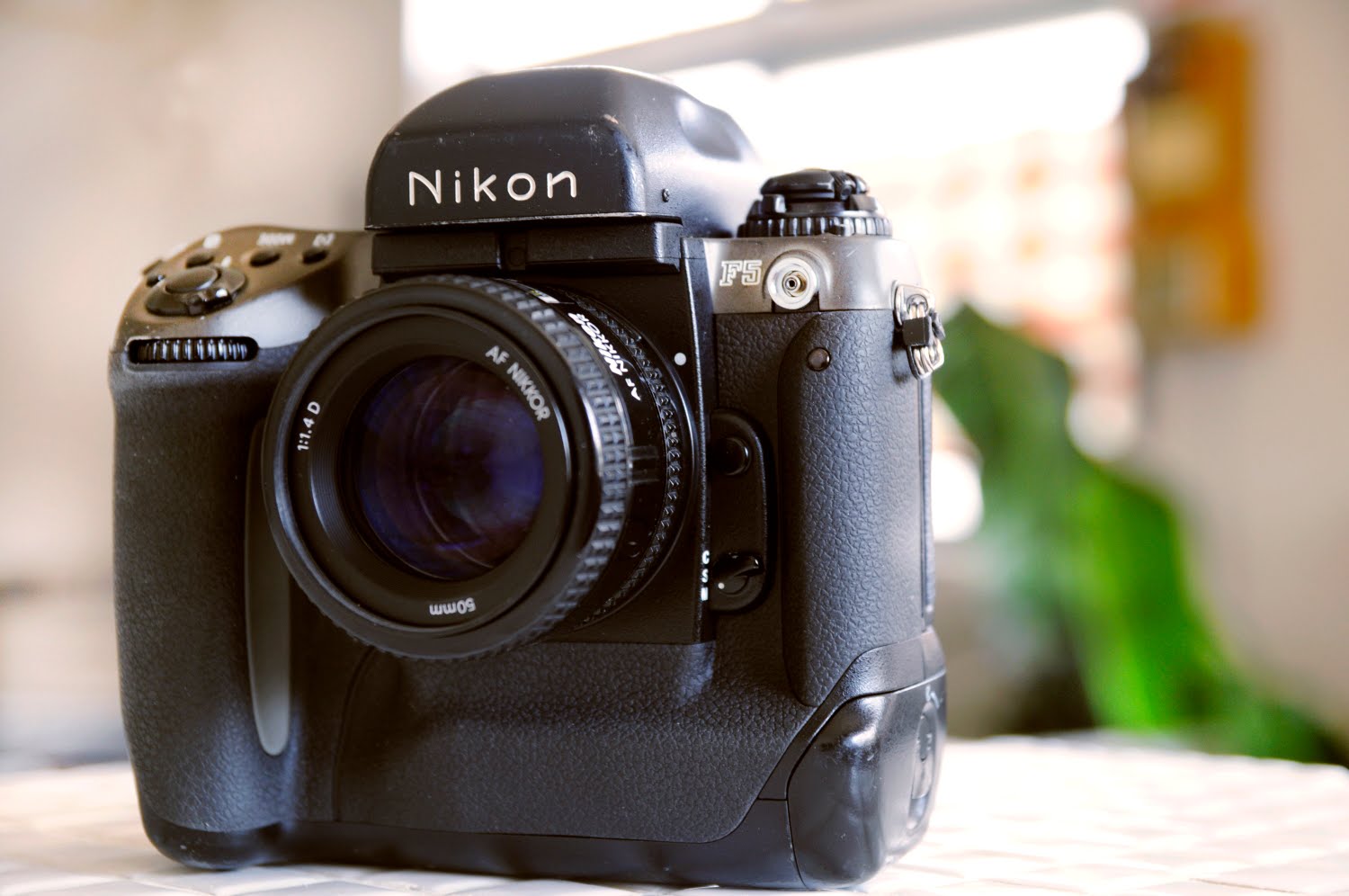 Nikon F5 ニコン フィルムカメラ