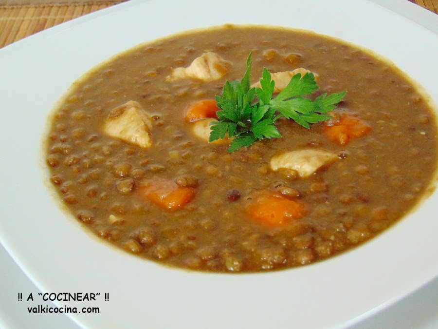 Lentejas estofadas con pollo