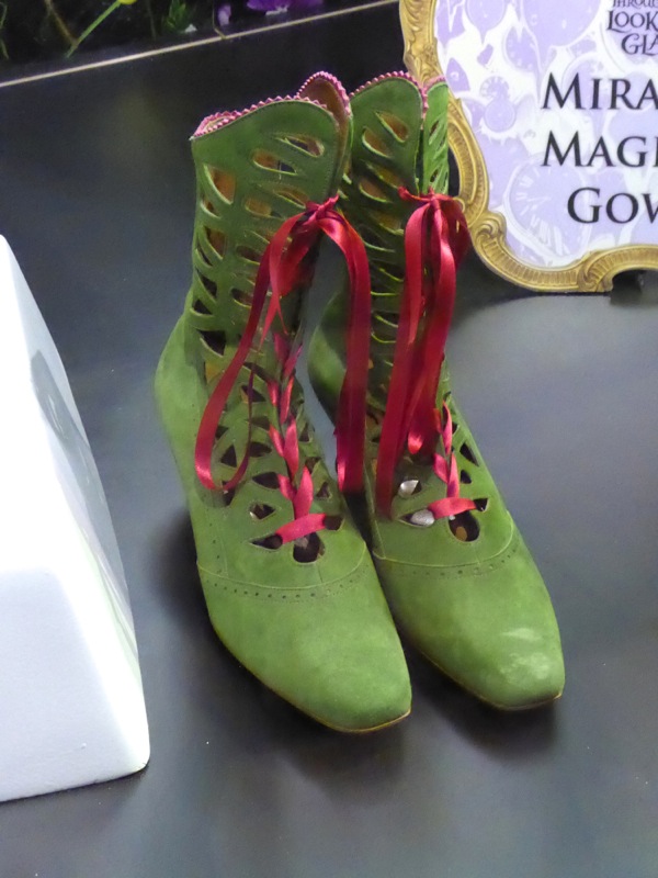 Alice Through the Looking Glass Ribbon Fantasy shoes