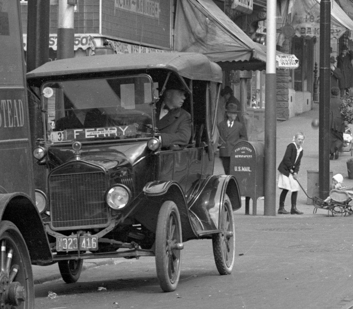 The Third Carriage Age San Francisco's Early Jitneys