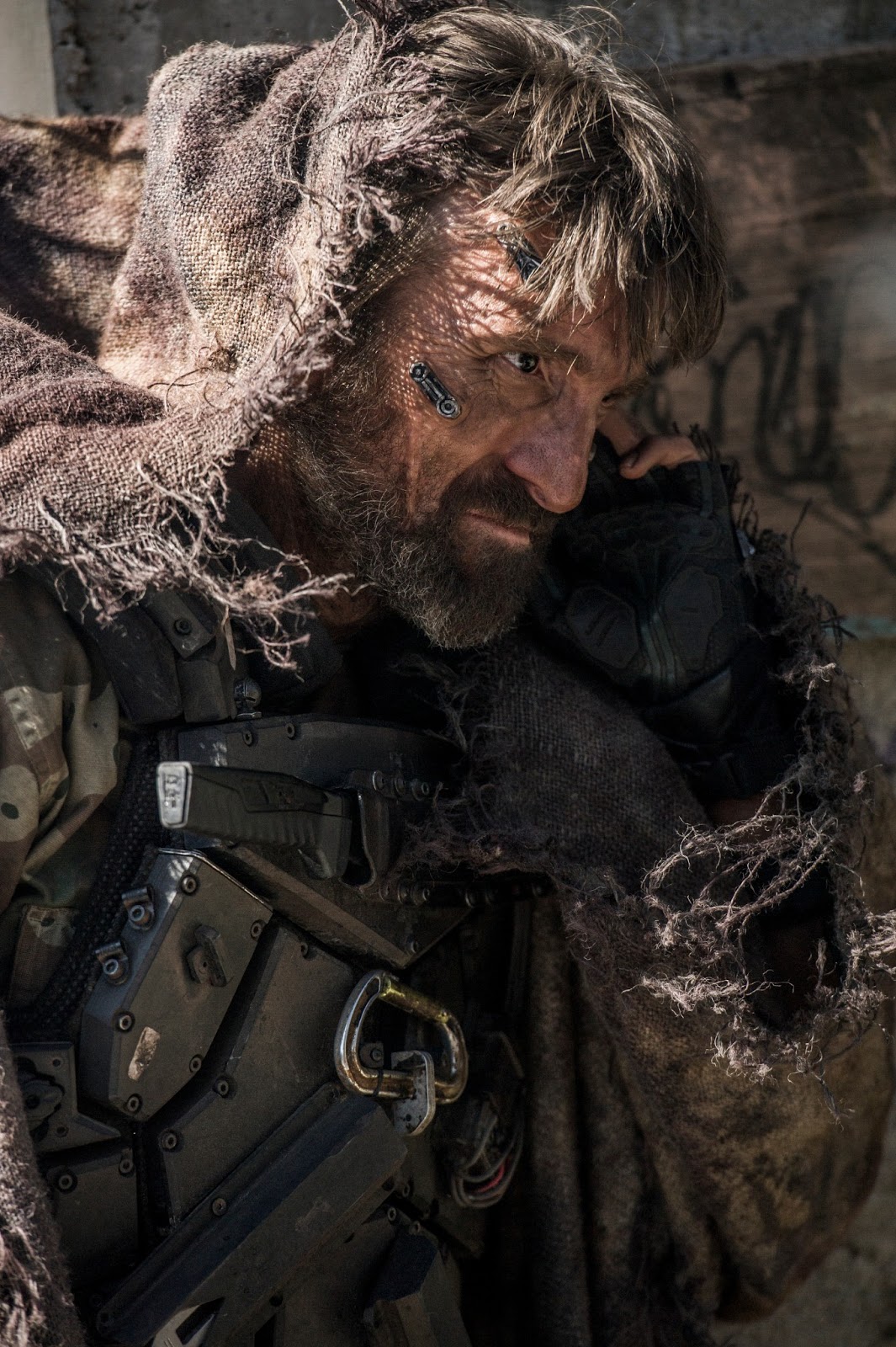 New TV Spot and Images for ELYSIUM Starring Matt Damon, Sharlto Copley ...