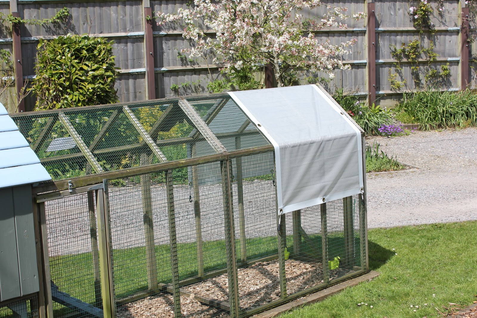 Flyte So Fancy Rain Shades for Poultry Runs