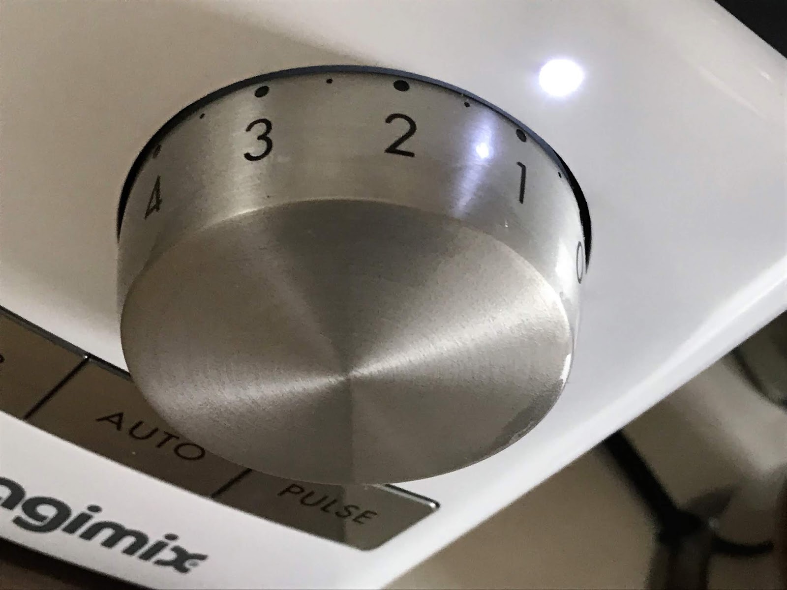 Family FECS Magimix Power Blender (Le Blender 11626SK) vs Vitamix