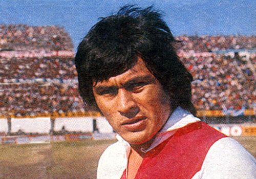 Nacimiento del futbolista peruano Hugo Sotil