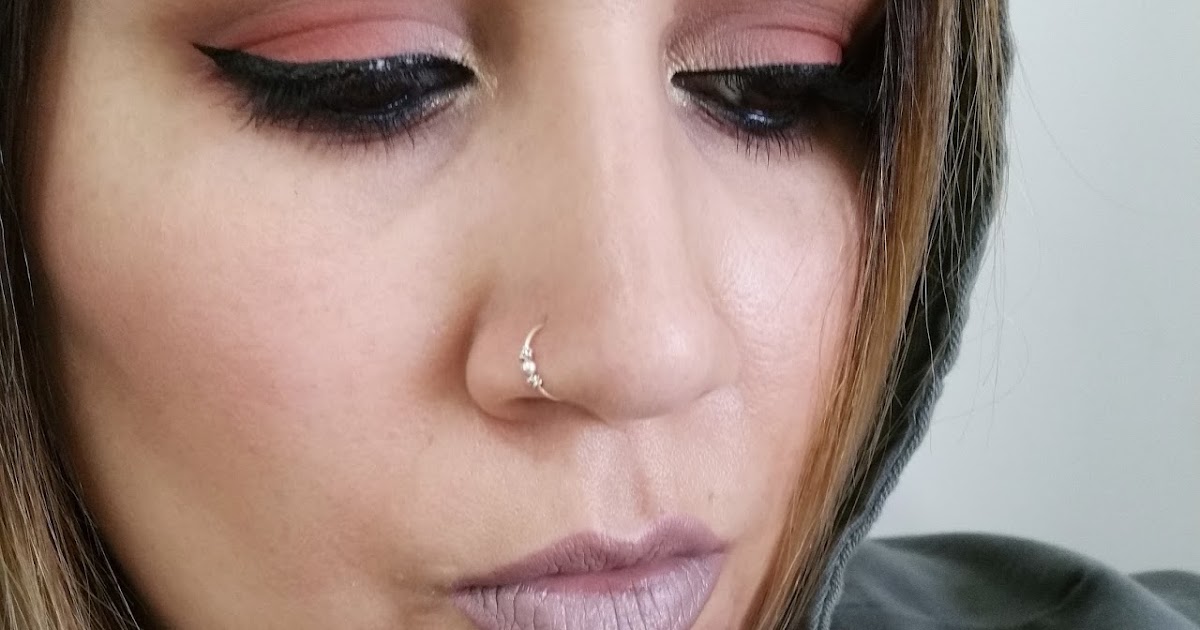 Silence Mes Sourcils Poussent Grace A L Huile De Ricin