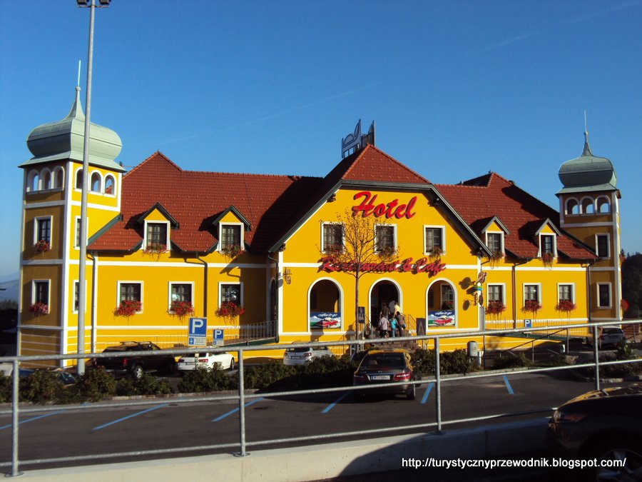 Podróże Dwóch Włóczykijów ~ Two Gadabouts' Journeys: Hotel Oldtimer