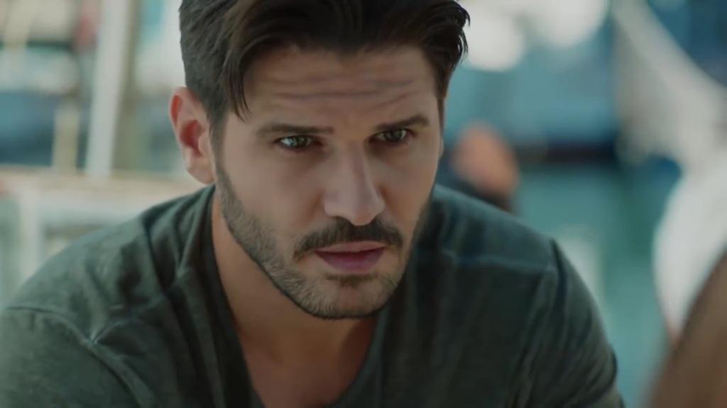 Czarna perła odcinek 12: Ebru widzi Kenana z inną kobietą! Hazal poznaje tajemnicę Demiroglu! [Streszczenie + Zdjęcia]