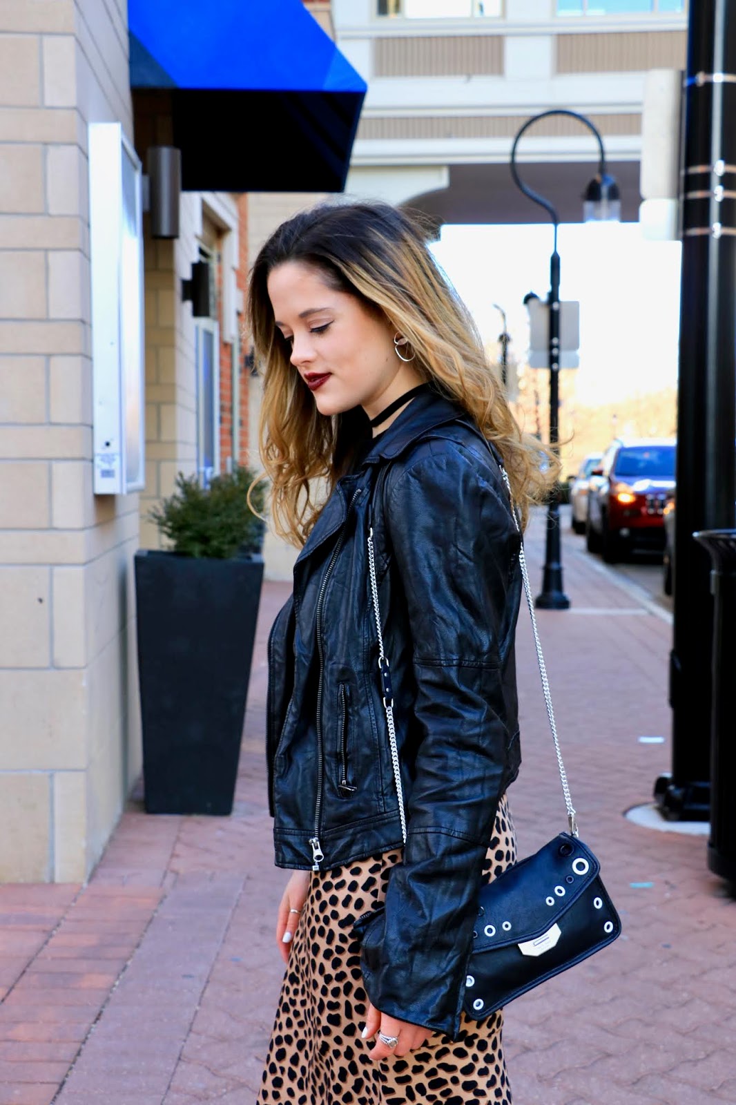 Nyc fashion blogger Kathleen Harper's leather jacket outfit ideas
