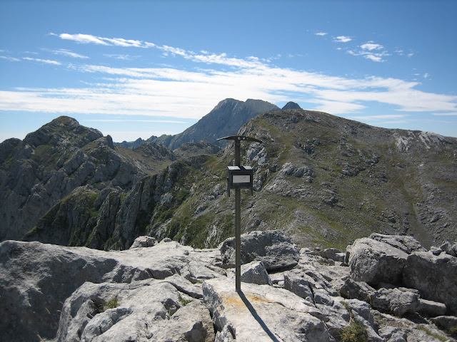 Foto de la cima y vistas del Huertu Diablu Norte