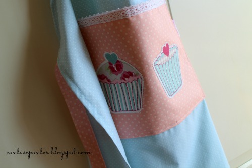 Avental em tecido - cupcakes Avental em tecido - cupcakes