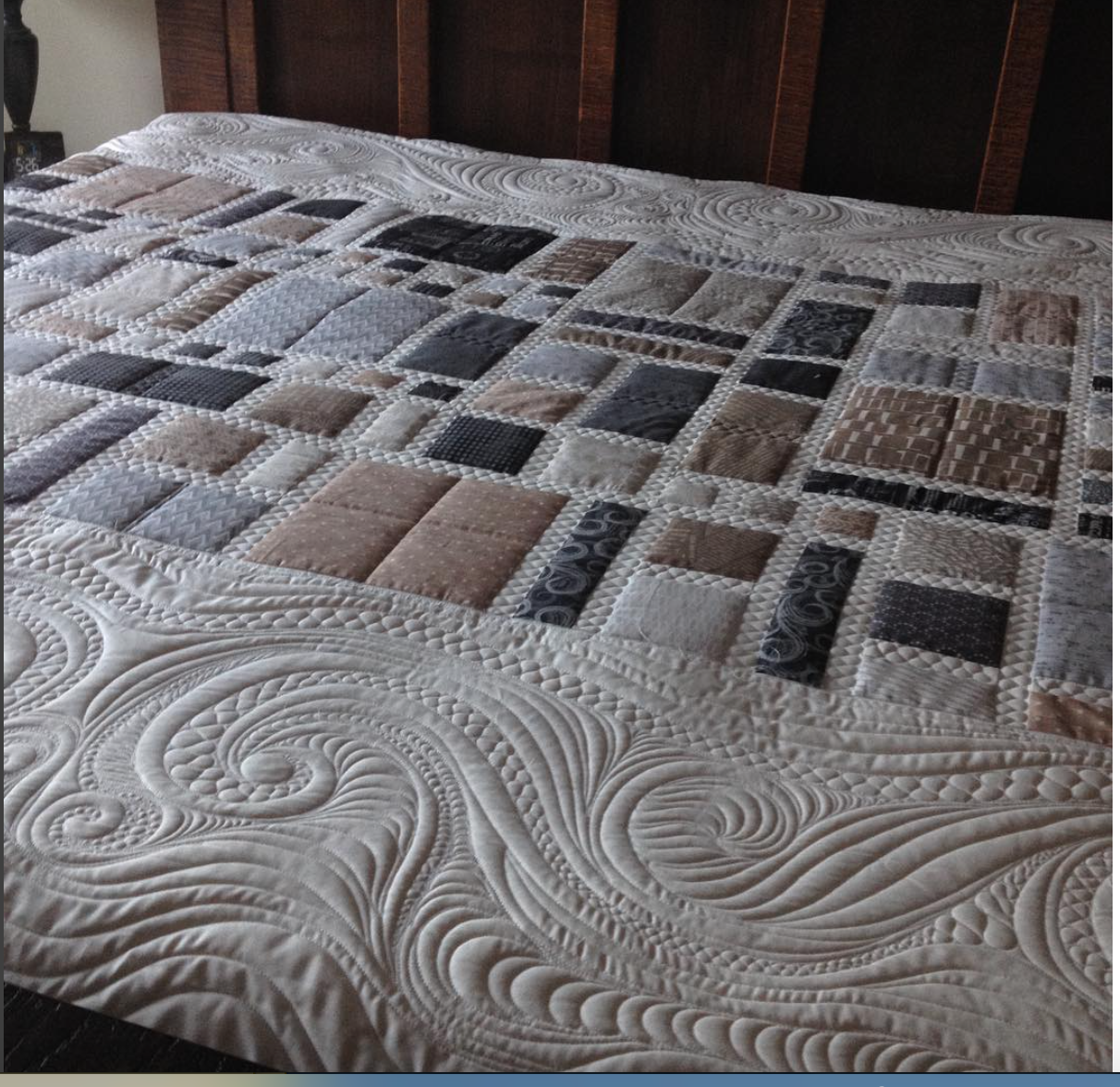 Urban Quiltworks: A modern quilt for my bed