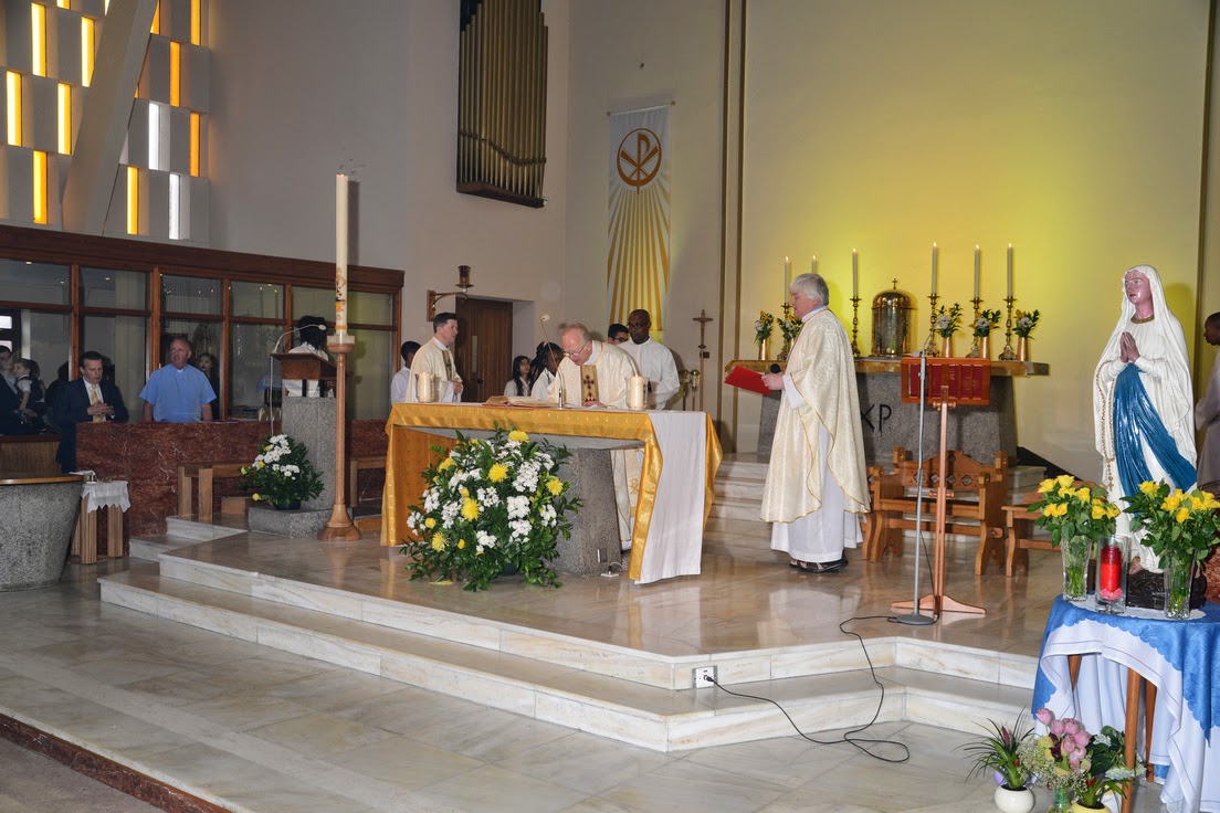 2014 Our Lady of the Visitation Greenford Photography by D & P Carter 11/05/14 2014 Our Lady of the Visitation Greenford Photography by D & P Carter 11/05/14