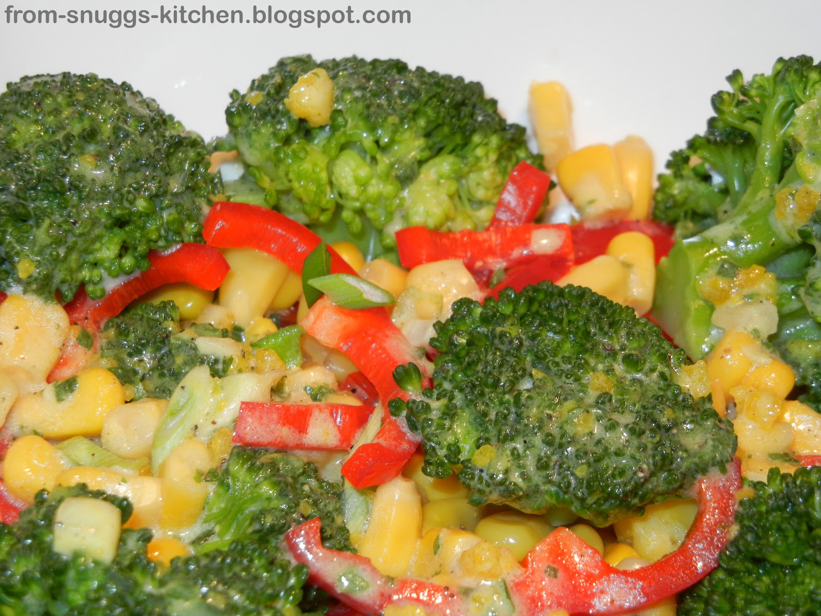 Brokkoli-Salat mit Mais - From-Snuggs-Kitchen