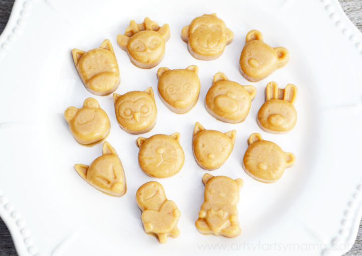 Peanut Butter Cookie Dough Truffles from artsyfartsymama.com #recipe #cookiedough #kidsrecipes
