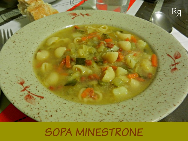 "Sopa minestrone"